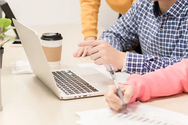 有含义的中国风男