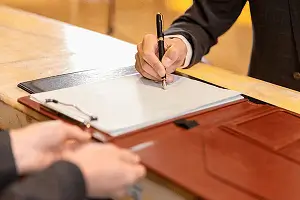 幸福相随含义是啥